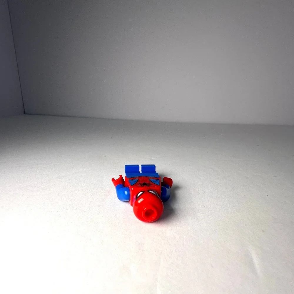 LEGO Spider-Man Minifigure sh546 Marvel Super Hero Peter Parker Spiderverse